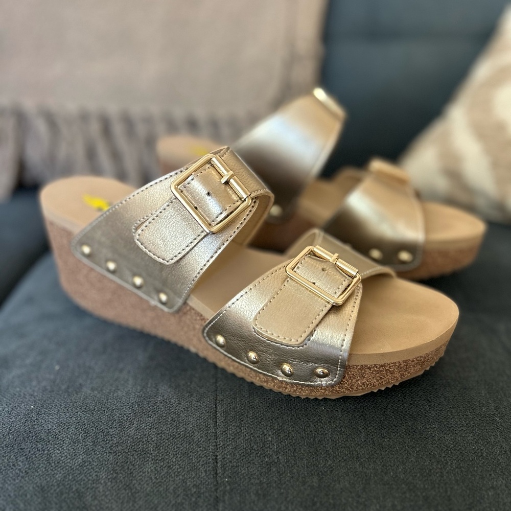 Volatile Gold Wedge Sandals Size 8
